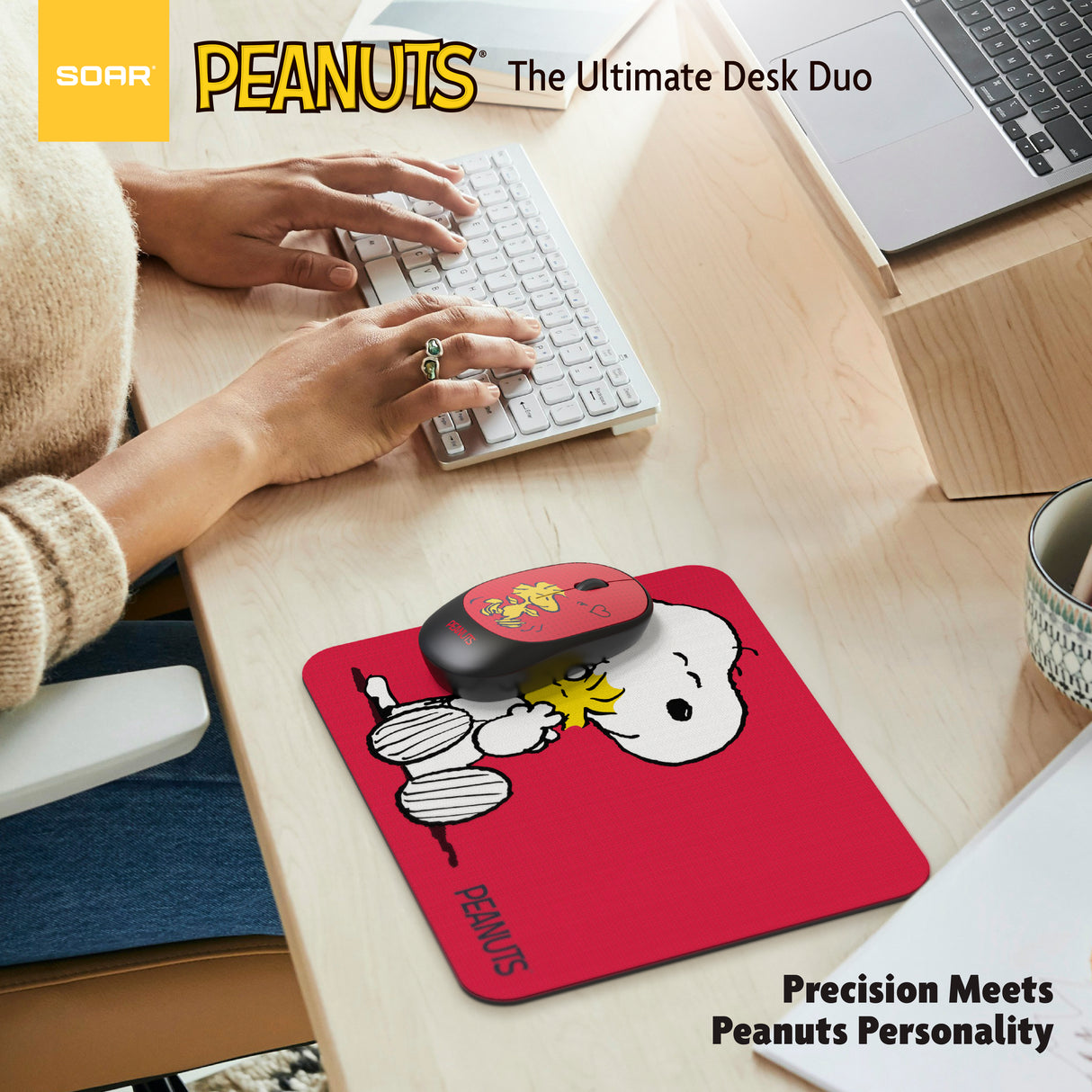 Peanuts Mouse & Mouse Pad Combo Red- Hug