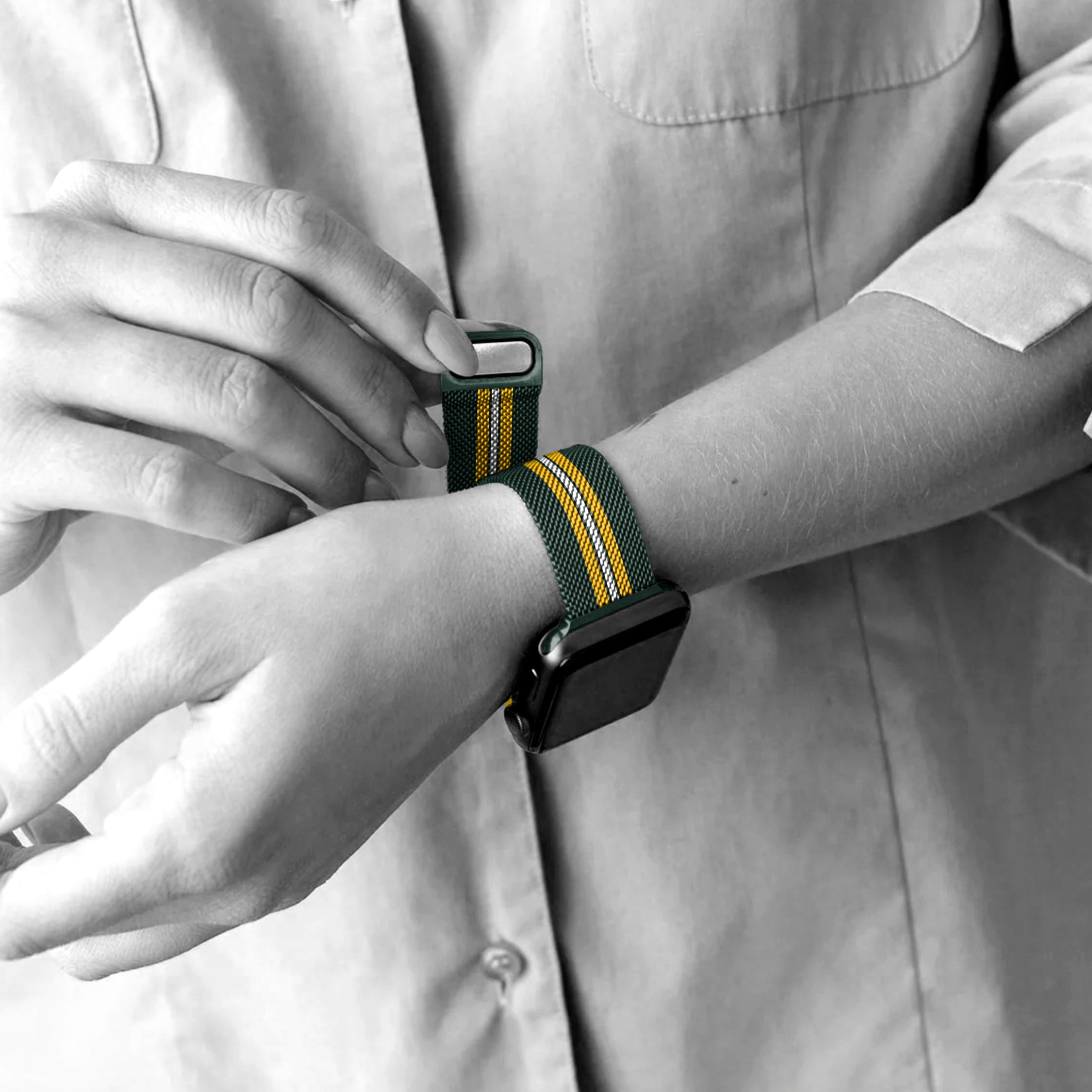 Green Bay Packers NFL Striped Metallic Watch Band (38mm)